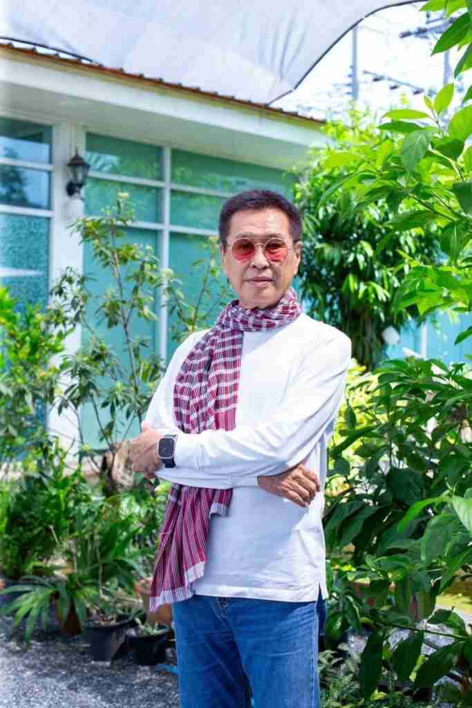 คุณหมอธีระวัฒน์ เหมะจุฑา แพทย์ประจำคลินิกเวชกรรมแพทย์ ธีระวัฒน์
