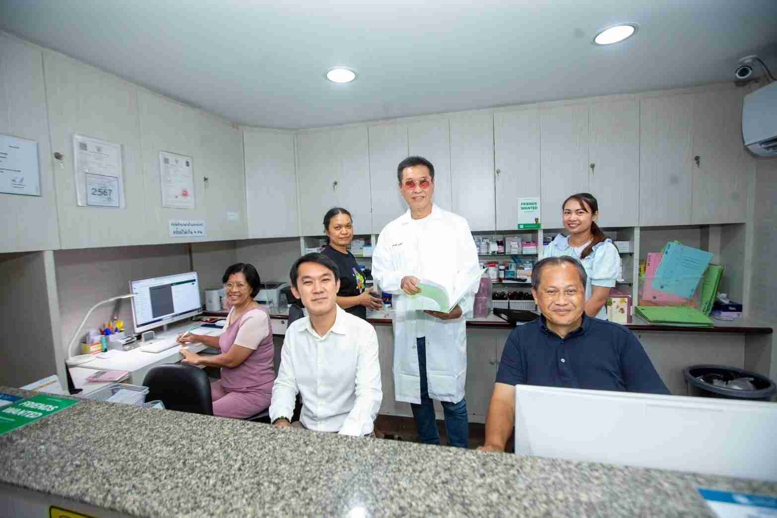 คุณหมอธีระวัฒน์ เหมะจุฑา นัดพบแพทย์