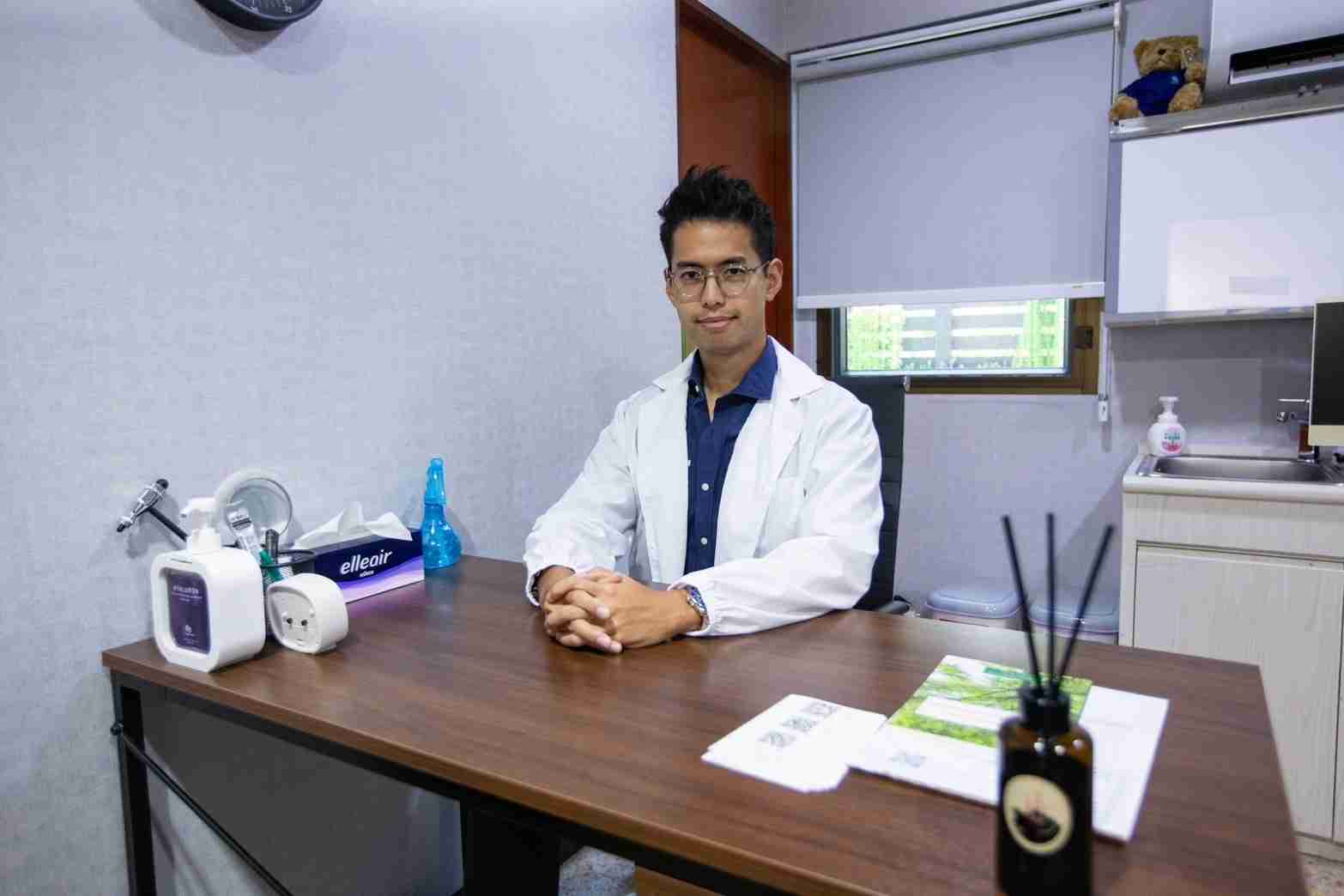 คุณหมอภาสิน เหมะจุฑา